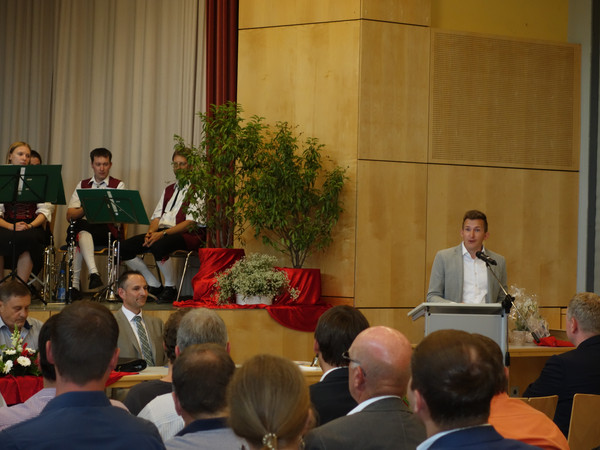 Grußwort durch Bürgermeister Neumann stellvertrend für alle Bürgermeister aus dem Hohenlohekreis 